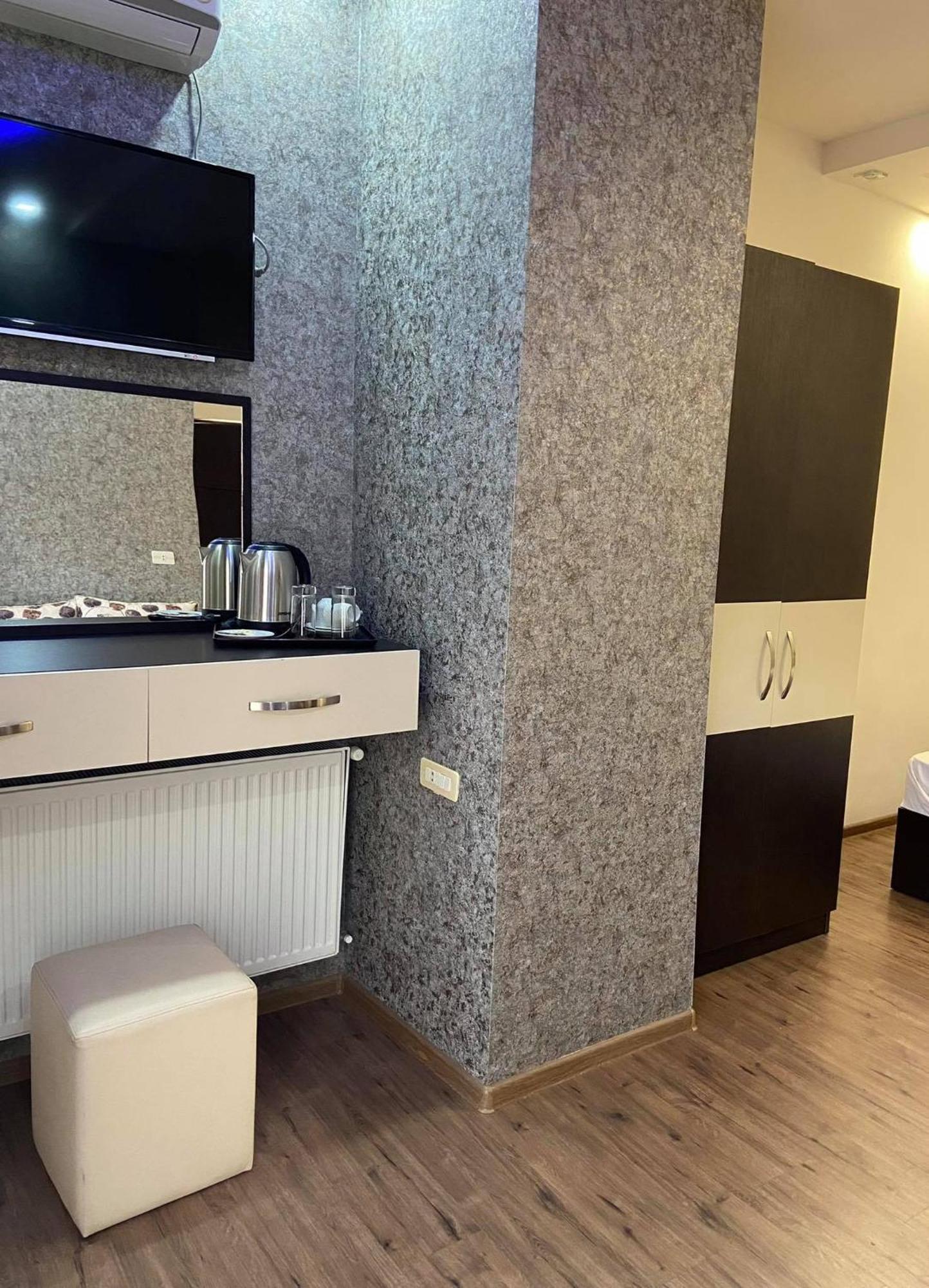 Hotel Premium Armenia Jerevan Eksteriør bilde